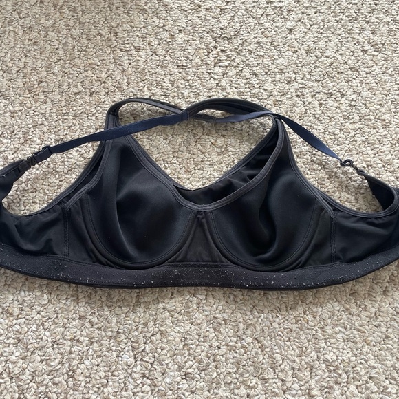 VS X Sexy Sport Bra - Picture 5 of 8